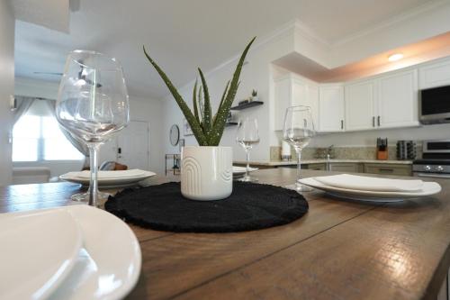 Luxury 2Bd 2Bth Condo 5 — 4-Star Luxury Hotel in Cocoa Beach, United States