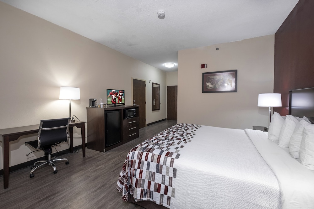 Red Roof Inn Prattville - photo 14