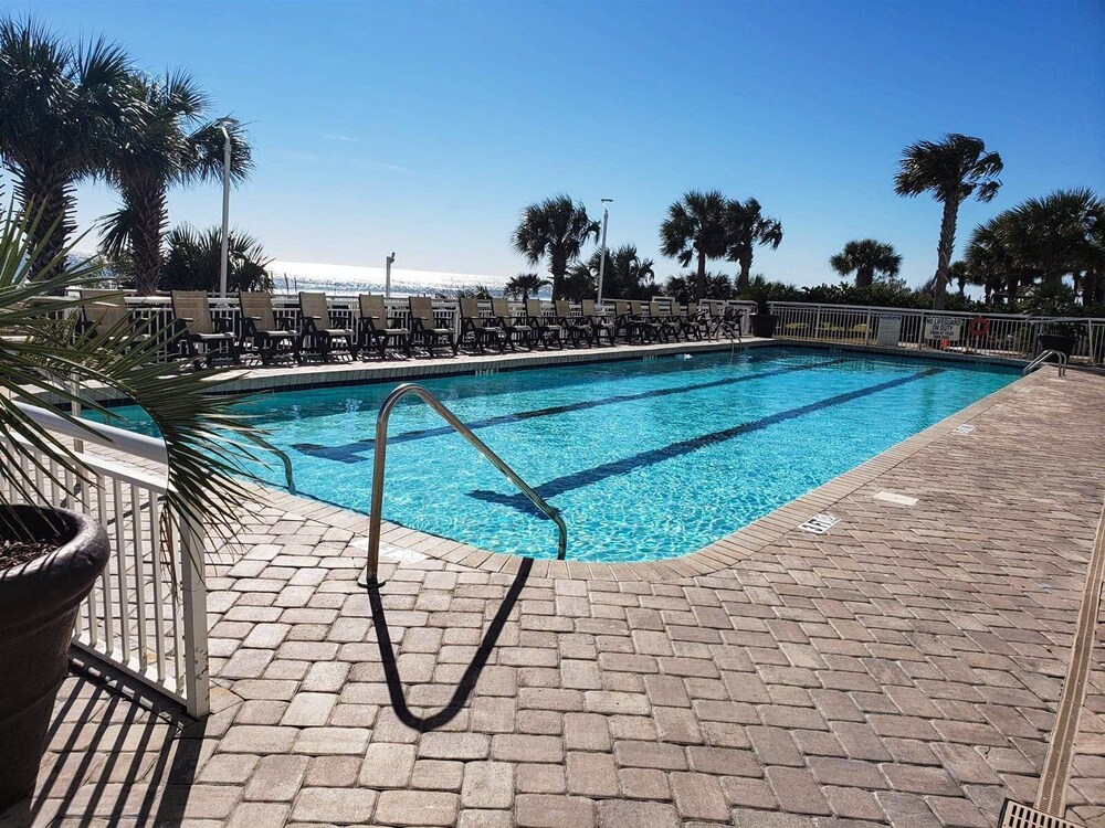 A Piece of Paradise Newly Renovated - featured photo