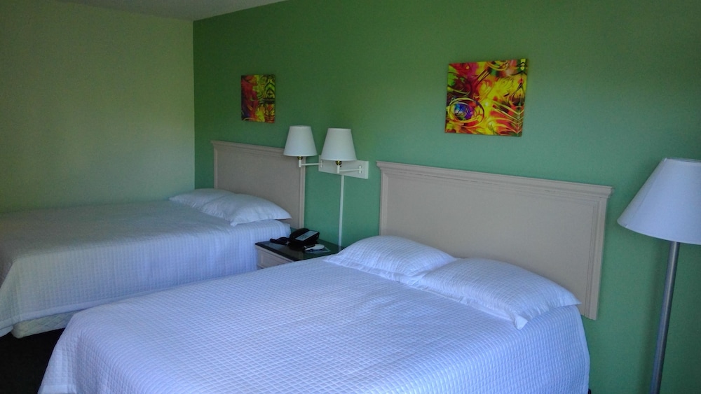 Chateaubleau Hotel - photo 8