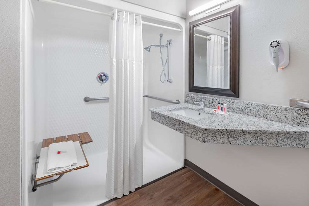 Days Inn by Wyndham Bernalillo - photo 22