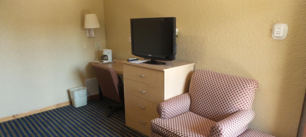 River's Edge Motel - photo 13