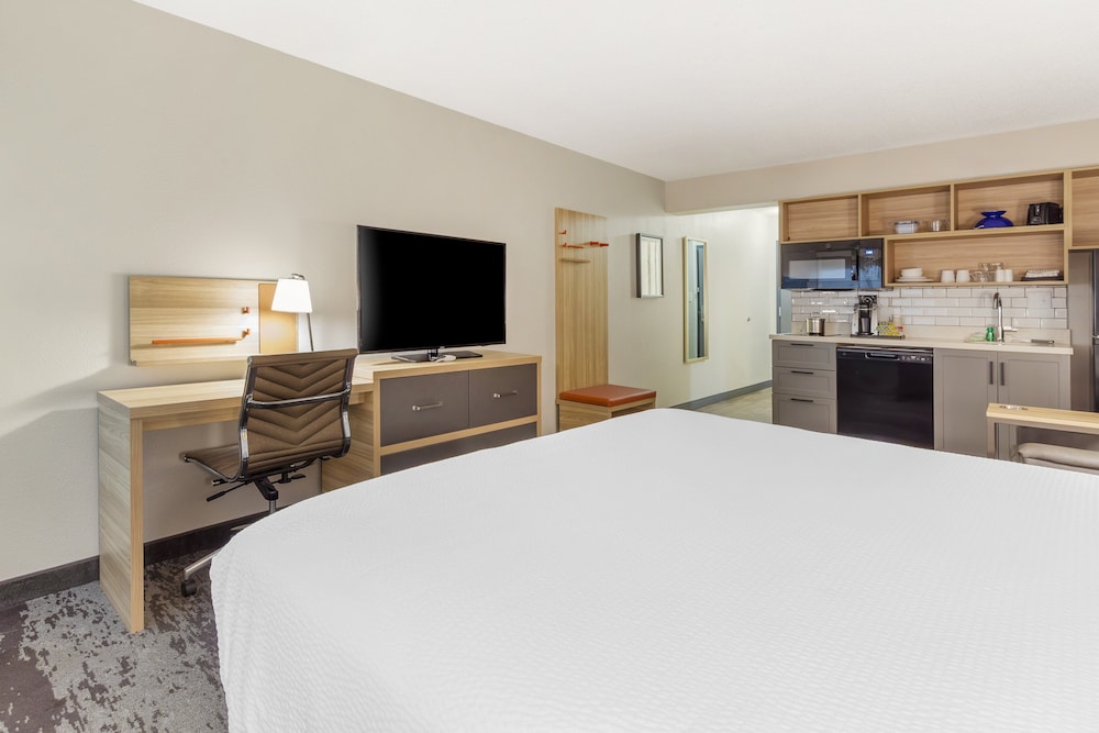 Candlewood Suites Roanoke Airport by IHG - photo 15