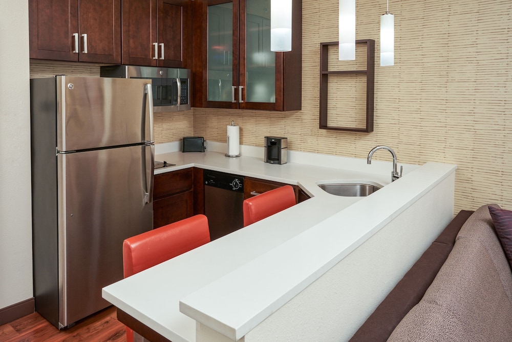 Residence Inn by Marriott Philadelphia Airport - photo 18