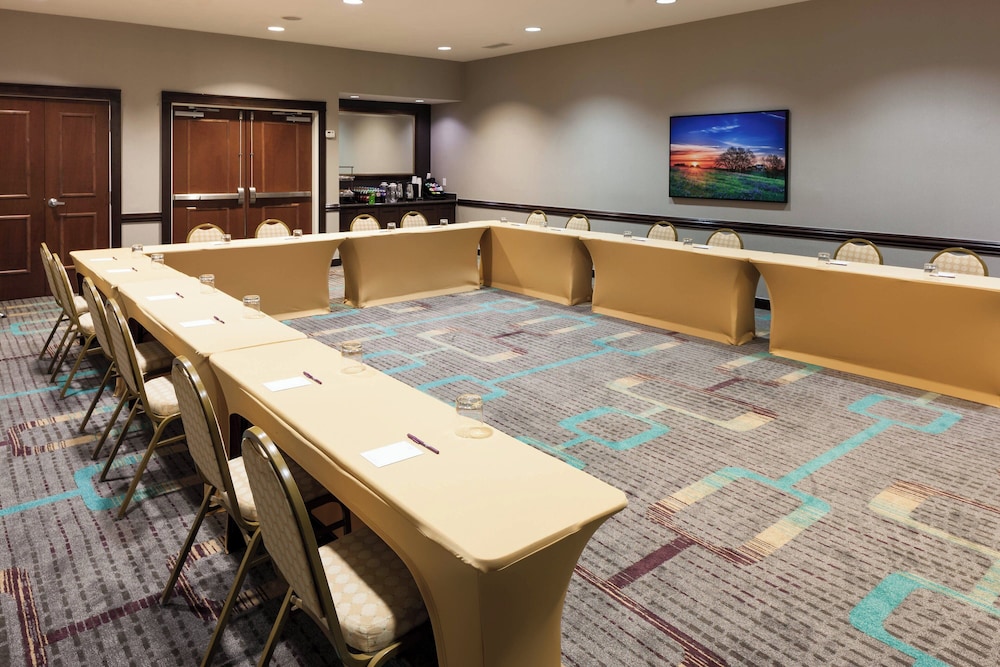 Residence Inn by Marriott Beaumont - photo 39