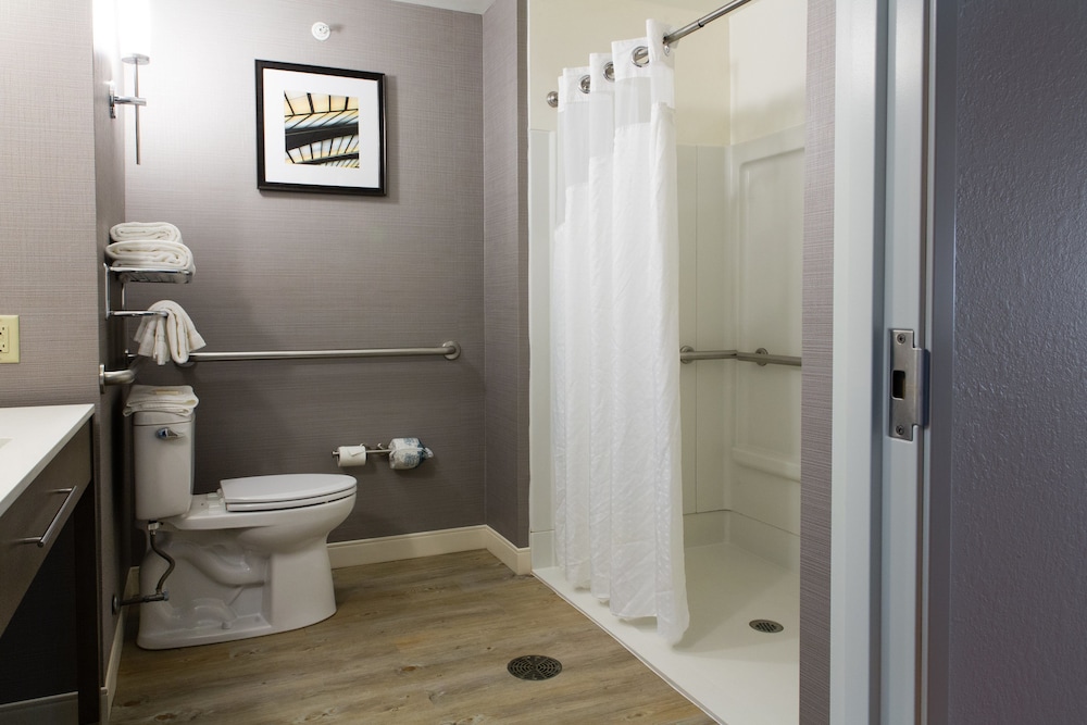 Holiday Inn Bloomington Airport by IHG - photo 34