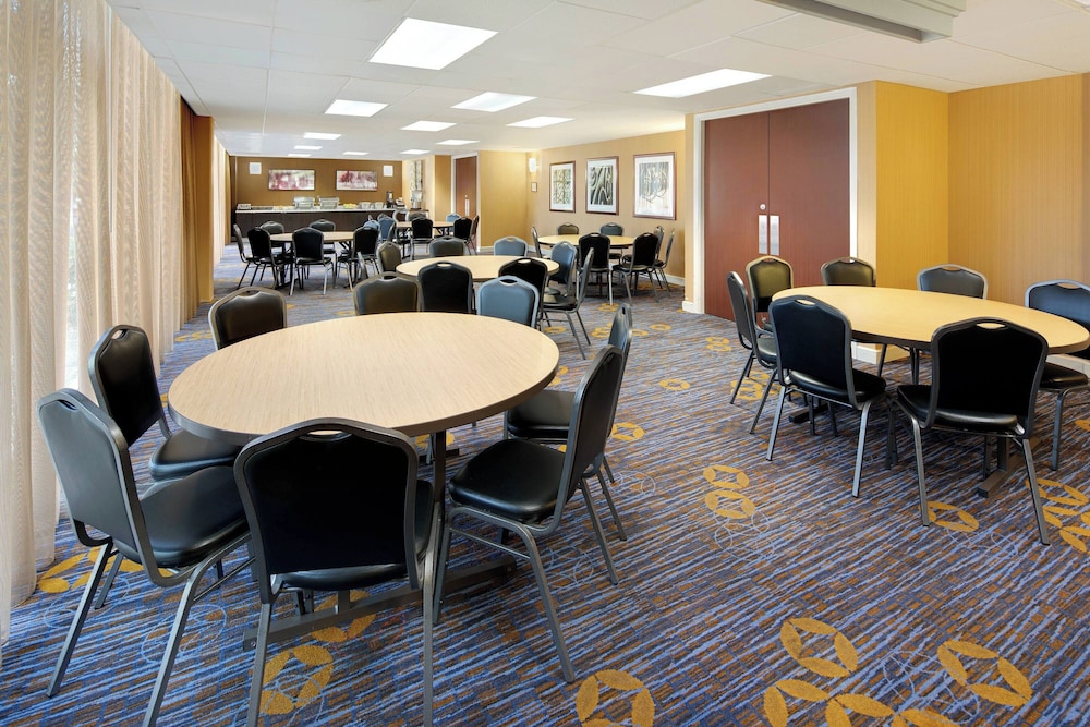Courtyard by Marriott Austin University Area - photo 28