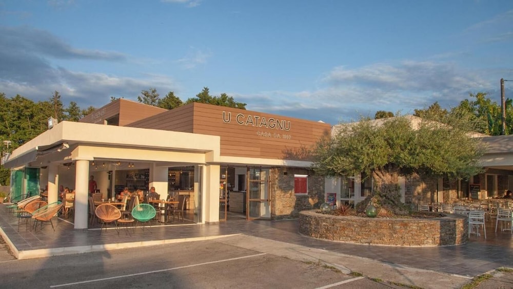 U Catagnu - carbon neutral hotel in San-Nicolao