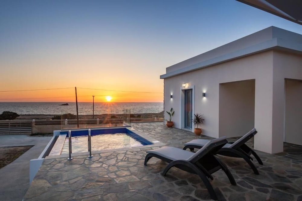 Arkasa Sunset Dream Villa — 4-Star Luxury Hotel in Karpathos, Greece