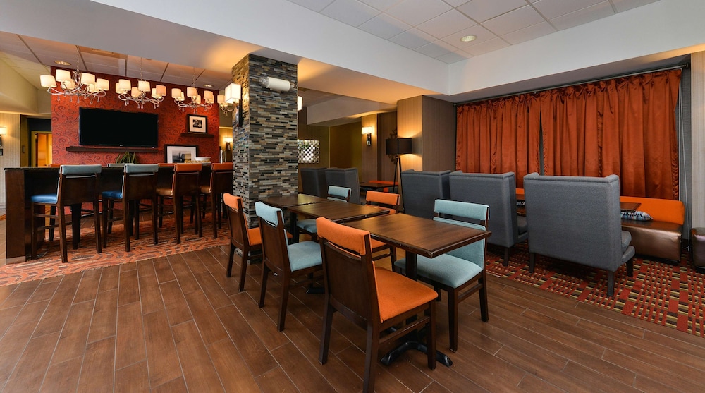 Hampton Inn Chicago Carol Stream - photo 4