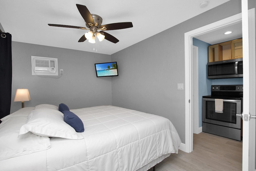 Sunset Cove Beach Resort - photo 63