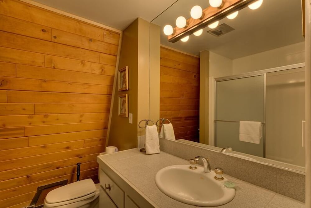 410 Wedeln Court - photo 14