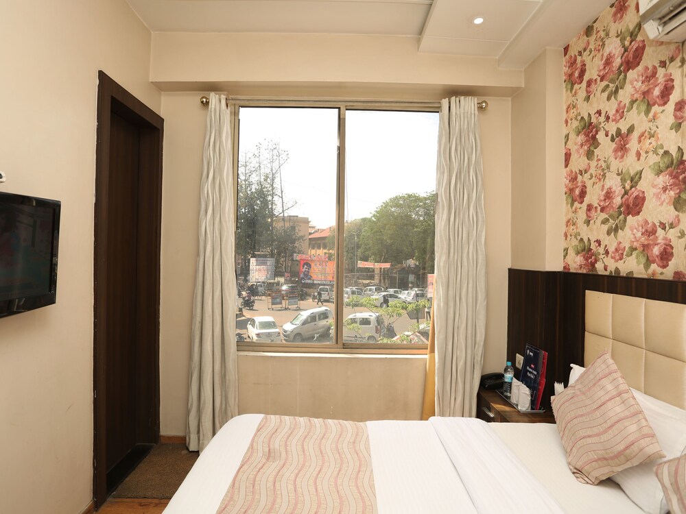 OYO 1807 Hotel Platinum Inn — hotel in Allahabad