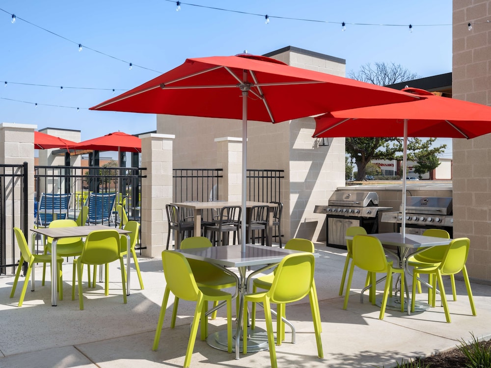 Home2 Suites by Hilton Round Rock Medical Center - photo 35