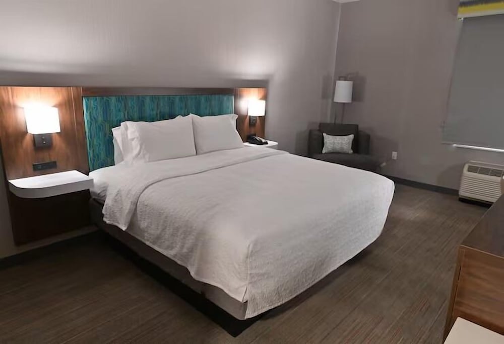 Hampton Inn Milpitas - photo 20