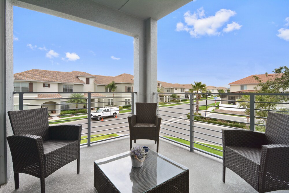 2 Bd Sleeps 8 Apartment Close to Disney 103 4751 — 4-Star Luxury Hotel in Kissimmee, United States
