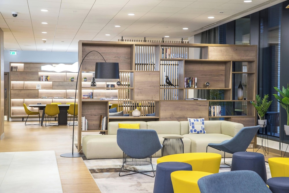 Courtyard Edinburgh West