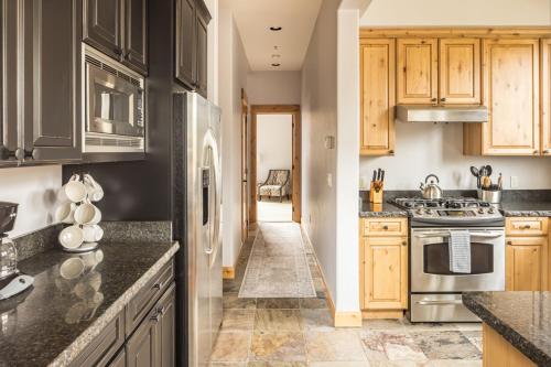 Lone Peak Townhome 5 - photo 11