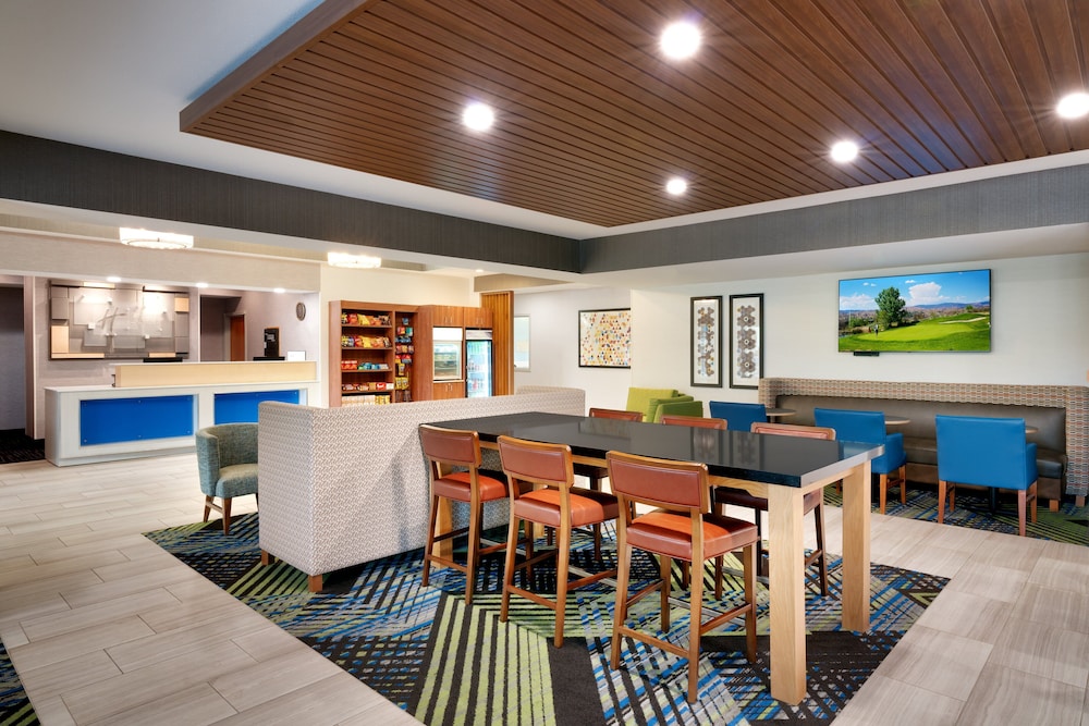 Holiday Inn Express Mitchell by IHG - photo 44
