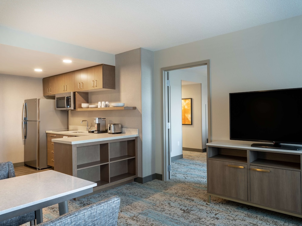 Homewood Suites by Hilton Toledo Downtown - photo 16