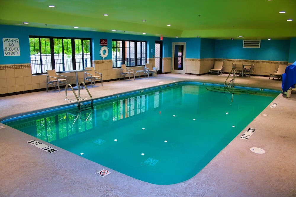 Holiday Inn Express & Suites Douglas by IHG - photo 32