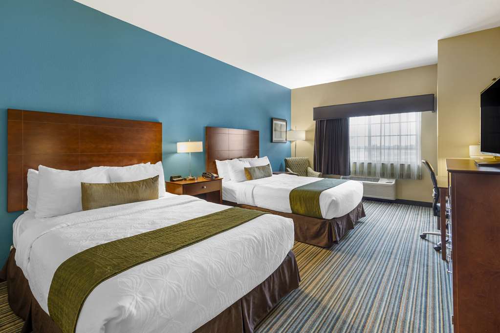 Best Western Plus Patterson Park Inn - photo 20
