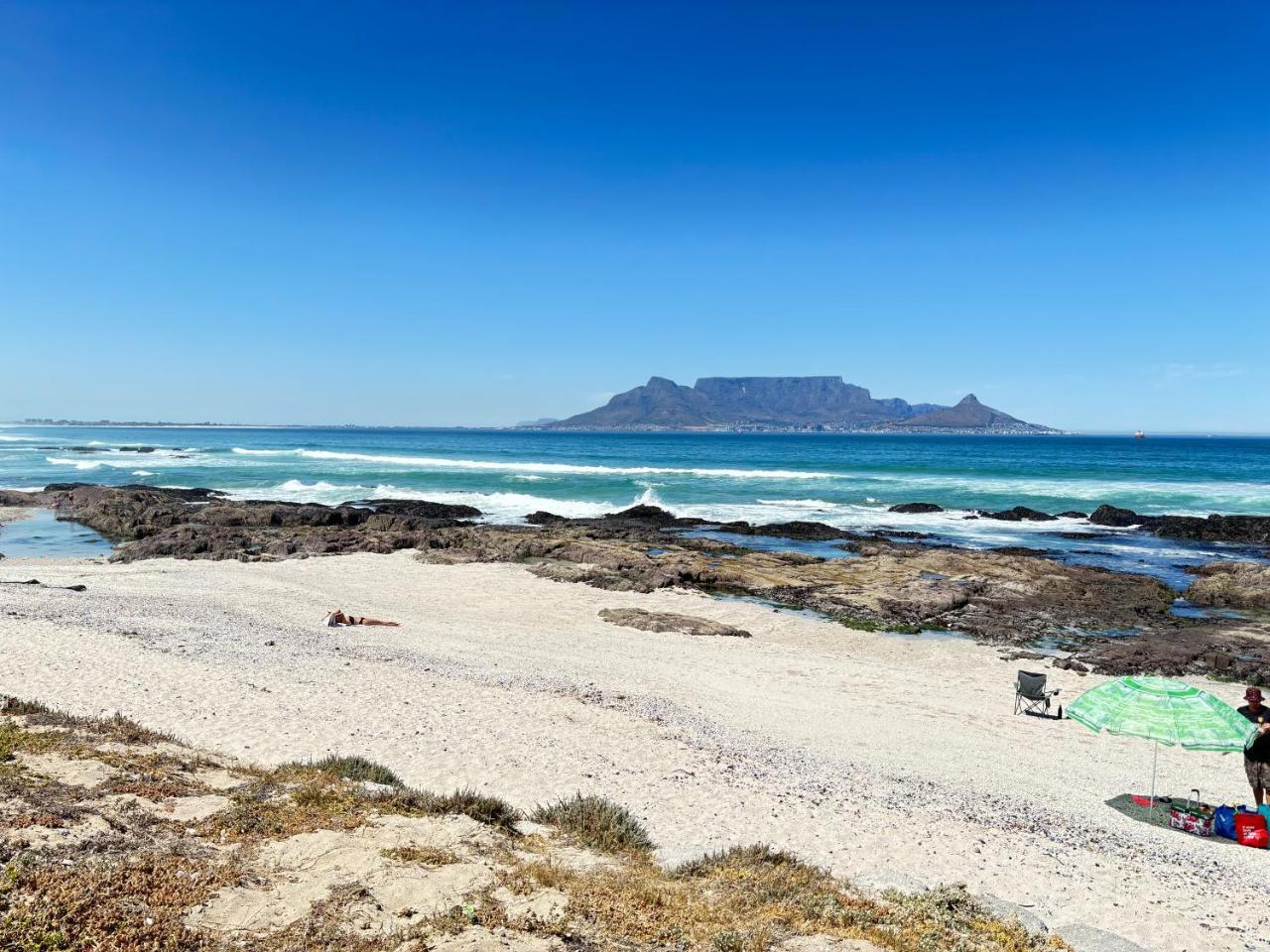 Our Cape Town Home Beach Villa with Stunning Sea & Mountain Views — 4-Star Luxury Hotel in Cape Town, South Africa