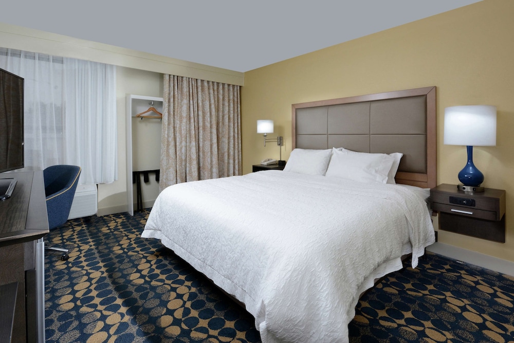 Hampton Inn Roxboro - photo 18