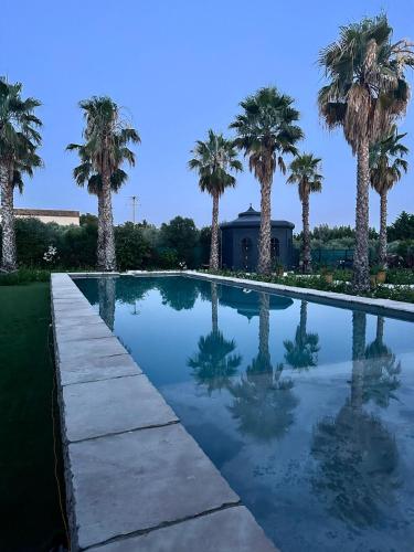 Maison Blue Palm Aix en Provence — 5-Star Luxury Hotel in Aix-En-Provence, France
