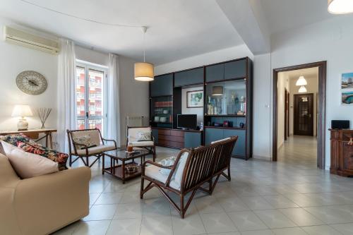 Chicca Casa Vacanze — 4-Star Luxury Hotel in Bari, Italy