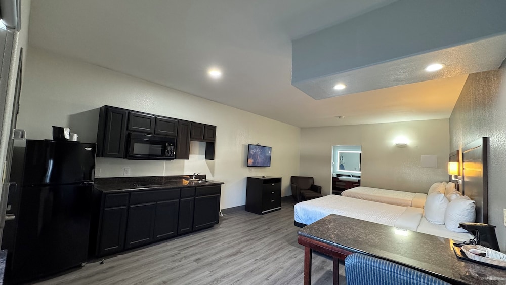 Sunbridge Inn and Suites - photo 17