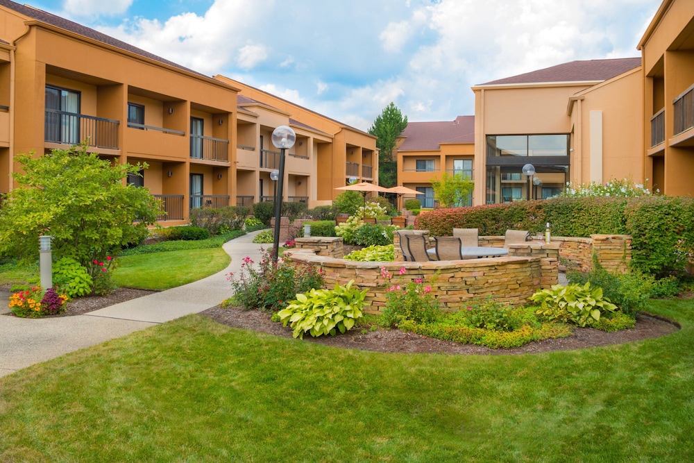 Courtyard by Marriott Chicago Deerfield — hotel in Deerfield