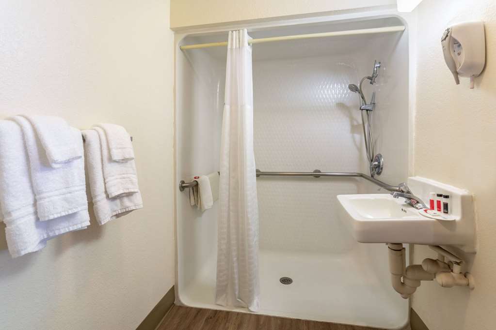 Travelodge by Wyndham Albuquerque East - photo 24