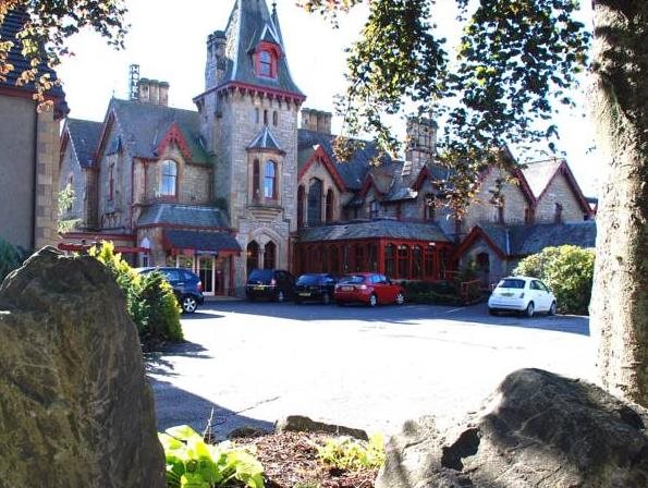 Pitlochry Dundarach Hotel — Pitlochry