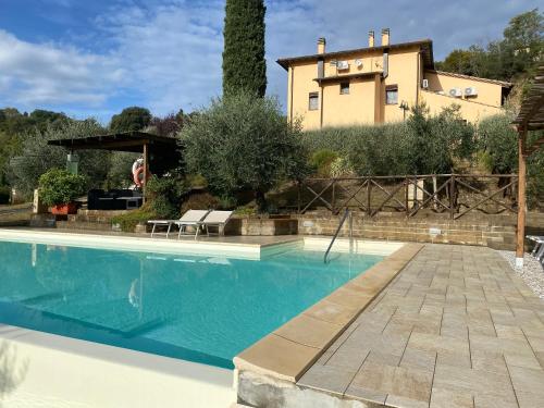 Villa Le Ripe — 4-Star Luxury Hotel in Gambassi Terme, Italy
