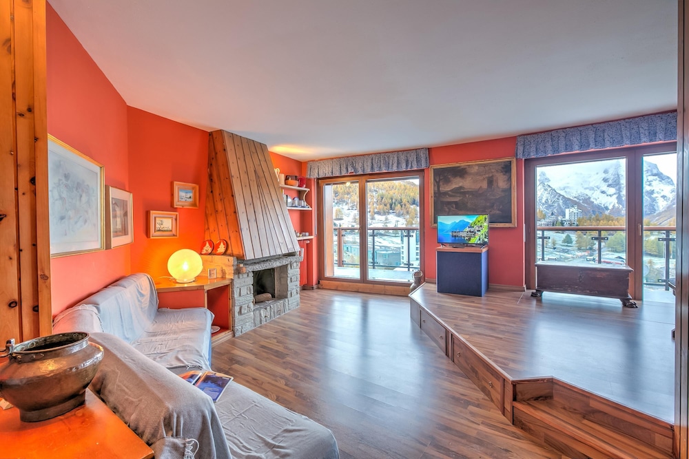 Terrazza Dei Principi Few Steps From Ski — 4-Star Luxury Hotel in Sestriere, Italy