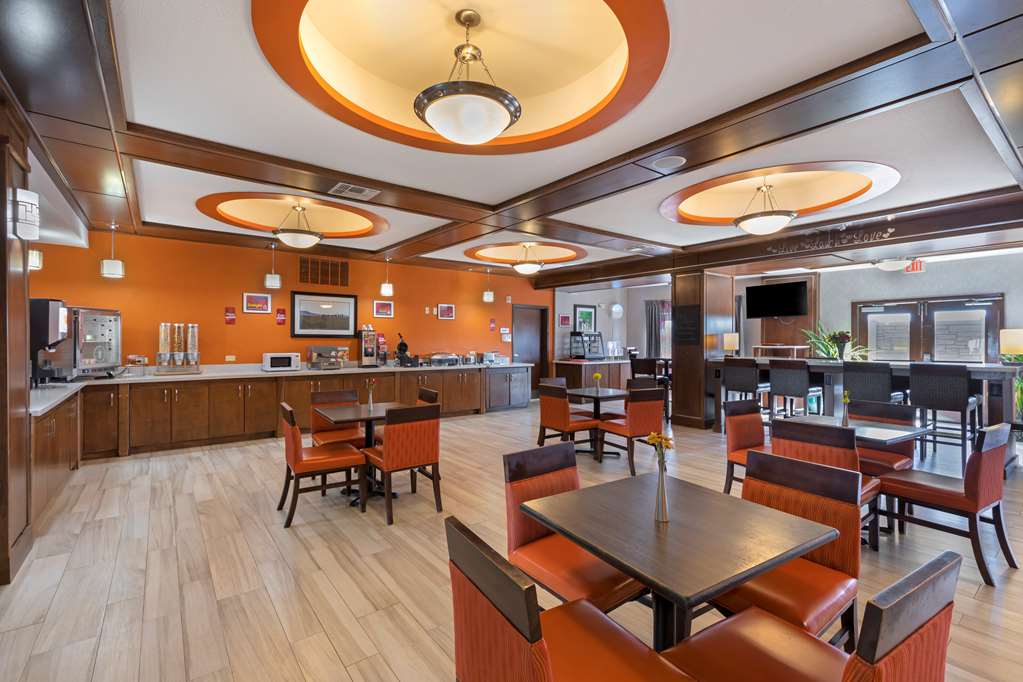 Best Western Plus Fort Stockton Hotel - photo 3