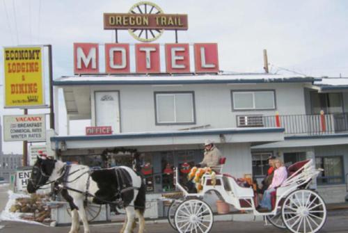 Oregon Trail Motel and Restaurant - photo 9
