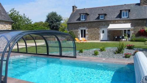 Le Ruset - carbon neutral hotel in Saint-Donan