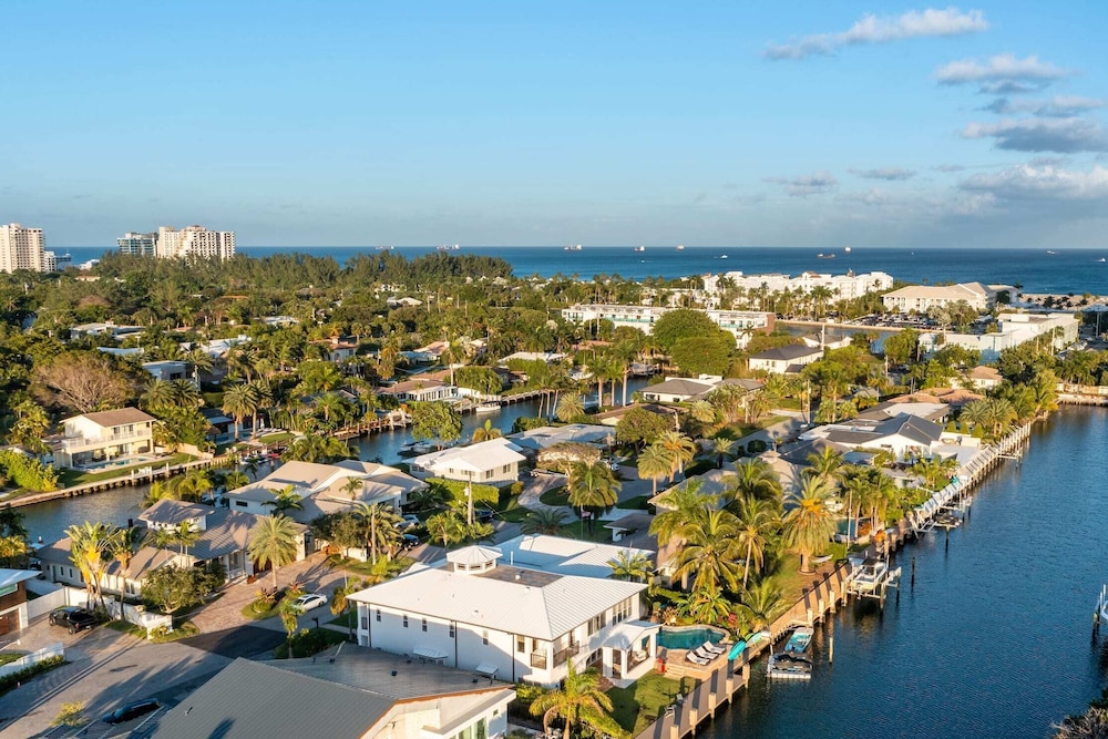 Waterfront w Dock Grace Harbor by Rovetravel - photo 60