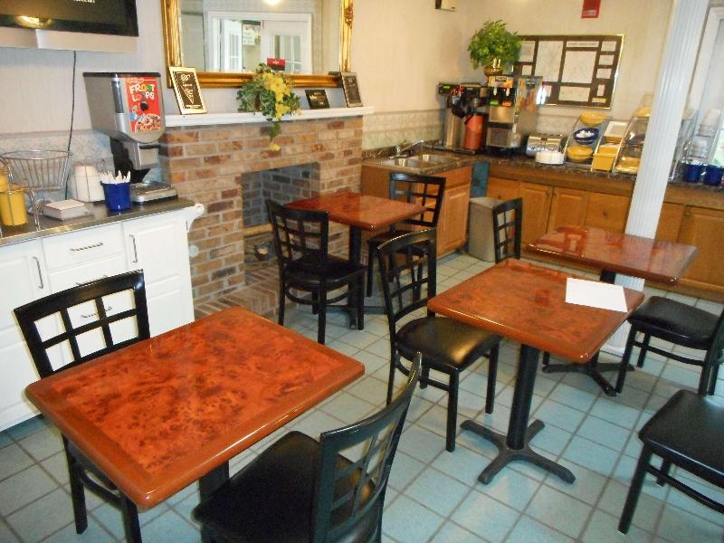 Americas Best Value Inn Blue Ridge - photo 3