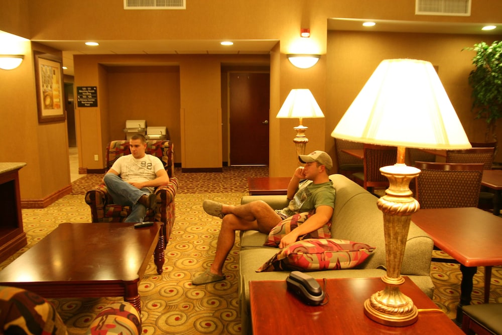 Hampton Inn & Suites Madisonville - photo 6