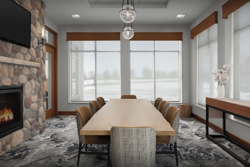 Hilton Garden Inn Cedar Falls - photo 62