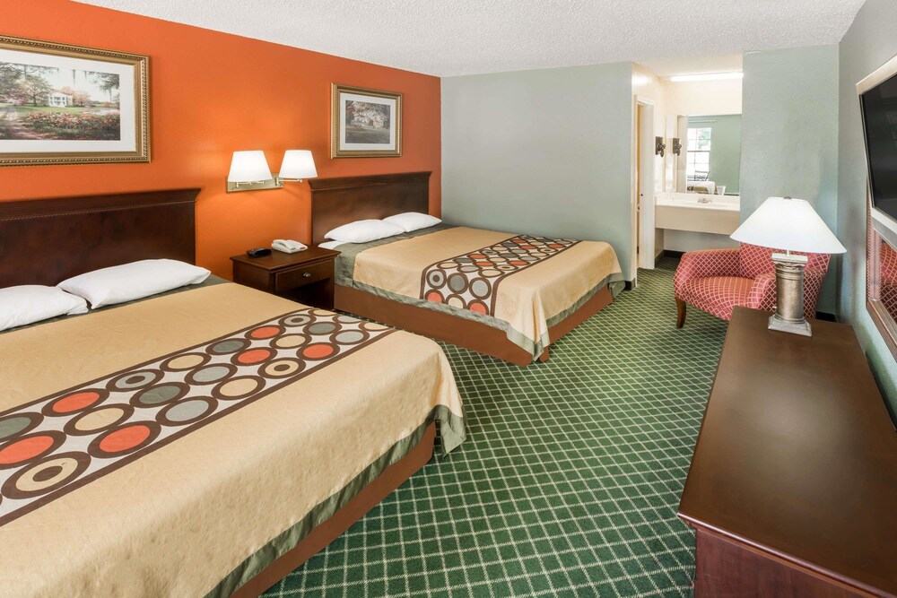 Super 8 by Wyndham Kinder LA - photo 7