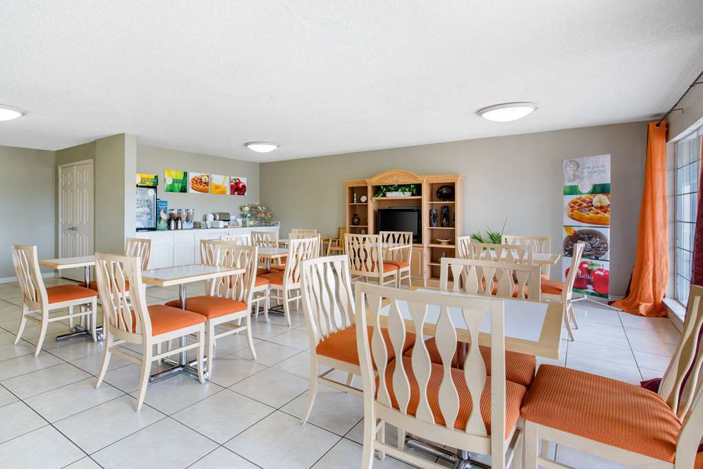 Quality Inn Clute Freeport - photo 28