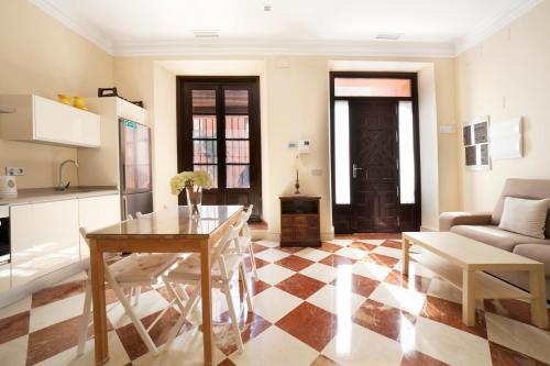 Alohamundi Quevedo — 4-Star Luxury Hotel in Sevilla, Spain