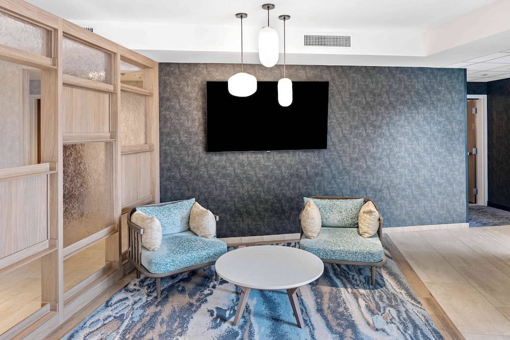 Fairfield Inn & Suites by Marriott San Diego Pacific Beach - photo 6