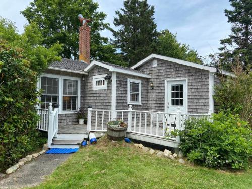 Corea Harbor's Black Duck Inn - photo 18