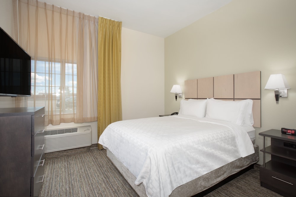Candlewood Suites Cheyenne by IHG - photo 9