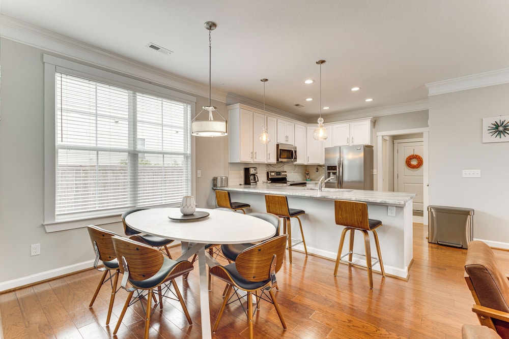 Modern Virginia Beach Retreat in Resort District - featured photo